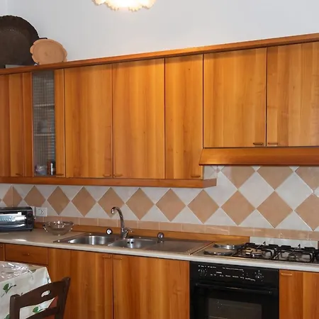 Charming With Sea View In - 35 Sqm + Terrace Σορέντο
