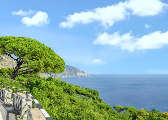 Charming With Sea View In - 35 Sqm + Terrace Apartamento