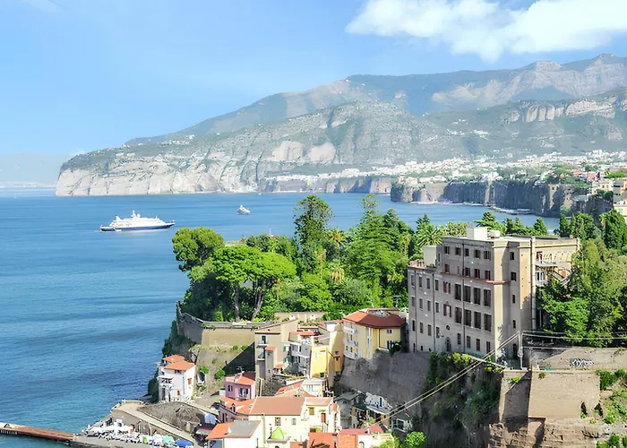 Charming With Sea View In - 35 Sqm + Terrace Lejlighed *